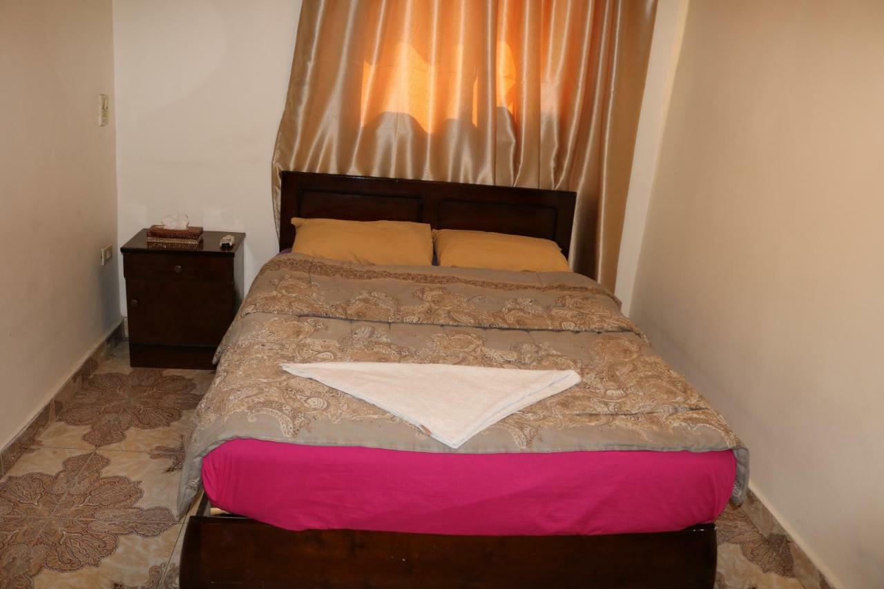 Wake Up! Cairo Hostel מראה חיצוני תמונה